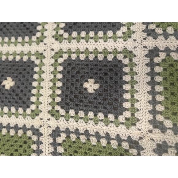 Handmade Knit Crochet Throw Blanket Afghan Granny Square Cream Grey Green 37x37 - Picture 5 of 9